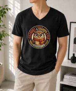 Nice Grandparents Day Best Grandma Grandpa Mascot Badge V-Neck Shirt